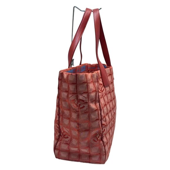 CHANEL New Travel Line Tote MM - Red Nylon Jacquard Leather Tote Bag 454-081525 - Picture 3 of 8
